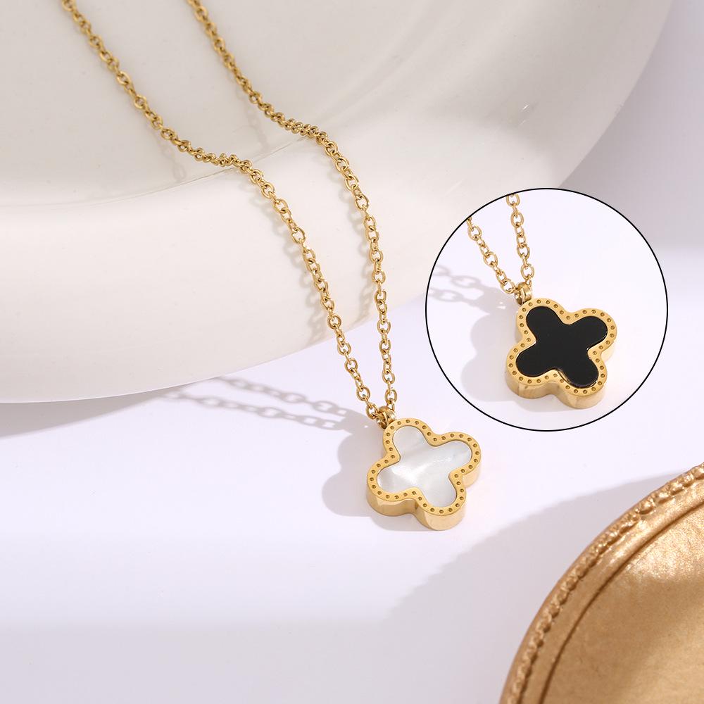 Elegant Gold-Plated Chinese-Style Four-Leaf Clover Necklace with Imitation Hetian Jade Pendant for Women