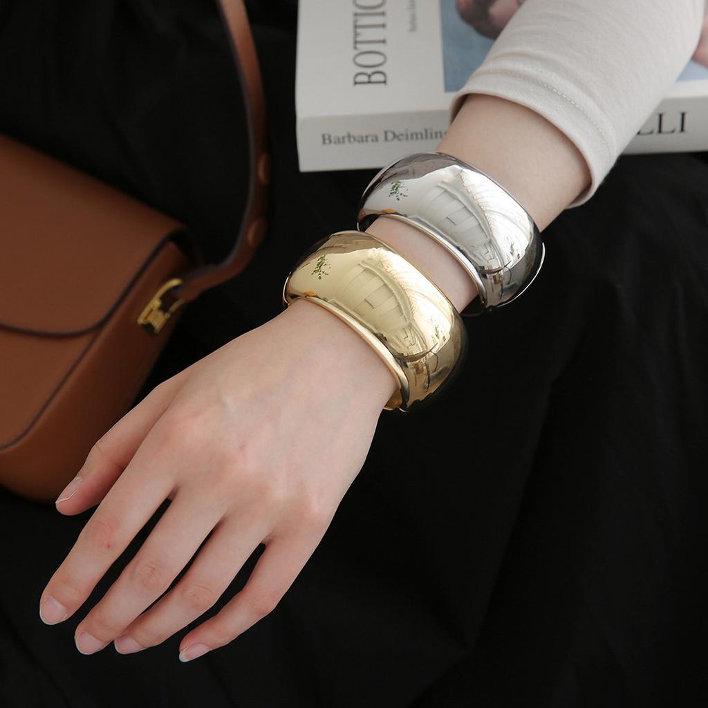 Advanced Style Bracelet, European Beauty Niche Smooth Surface Bracelet, Open Mouth Bracelet