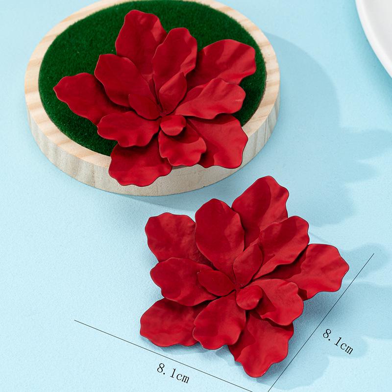 Trendy Pleated Petal Flower Stud Earrings – Bold and Stylish for Women