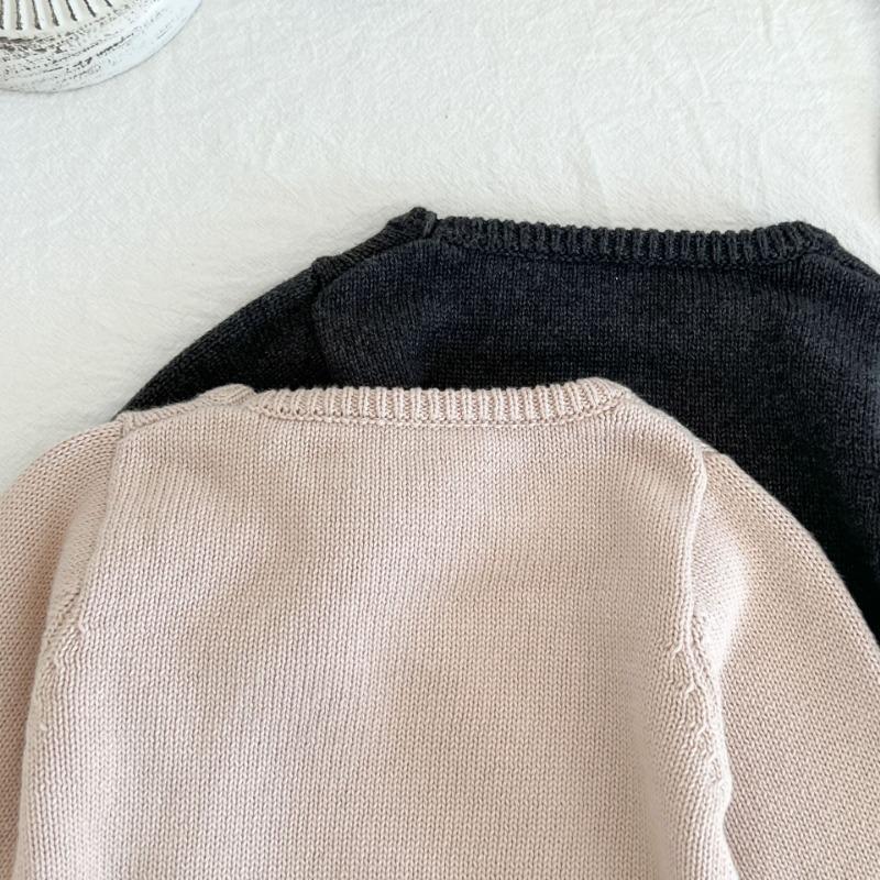 Babytoppar 2022 höst baby stickade tröjor pullover bas toppar barn topp beige tröja