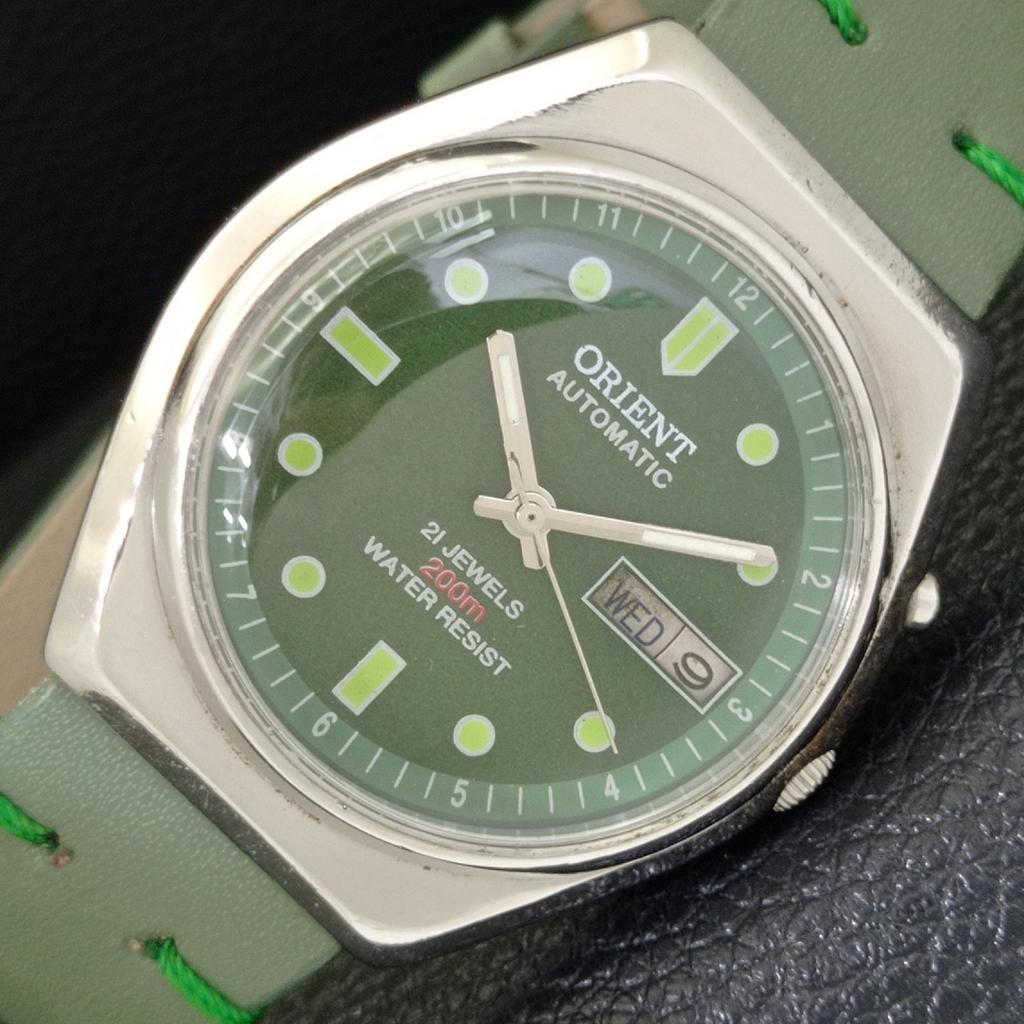 VINTAGE ORIENT AUTOMATIC 46941 JAPAN MENS GREEN COLOR DIAL WATCH a700684-5 R204-a700684