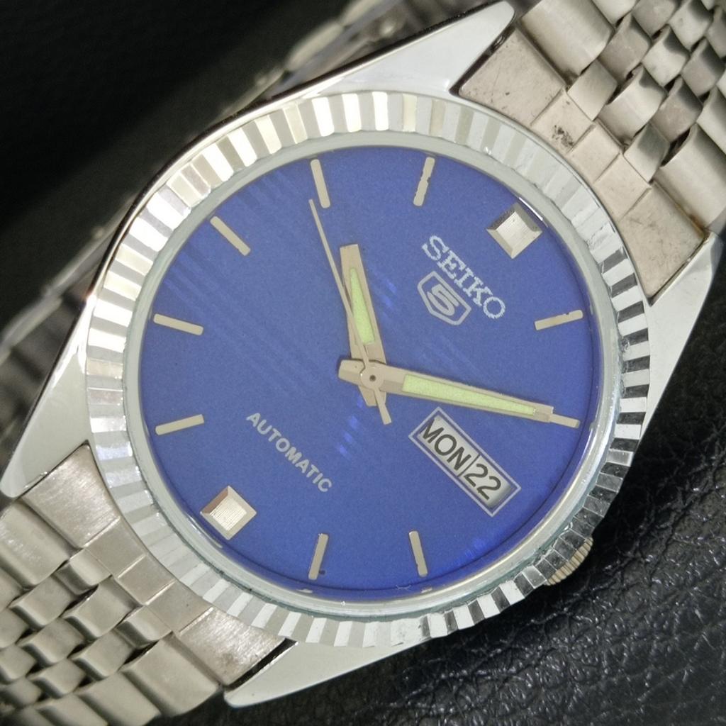 

ВИНТАЖНЫЕ ВОССТАНОВЛЕННЫЕ ЧАСЫ SEIKO 5 AUTOMATIC 6309A ЯПОНИЯ МУЖСКИЕ С СИНИМ ЦИФЕРБЛАТОМ a701683-5 R206c-a701683
