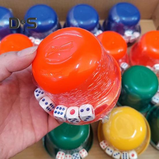 2 set Tärningskopp med bas 10 pricktärningar Kraftig Manuell Skakkopp Vuxna Familjekväll Bar Fest Spel Drickande Brädspel Kasinoutrustning