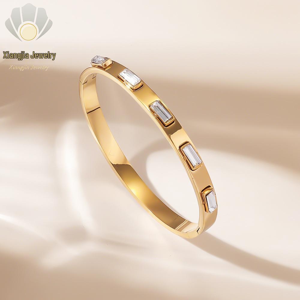 Emerald Square Diamond Titanium Steel Star Bangle - Luxury European/American Bracelet for Women