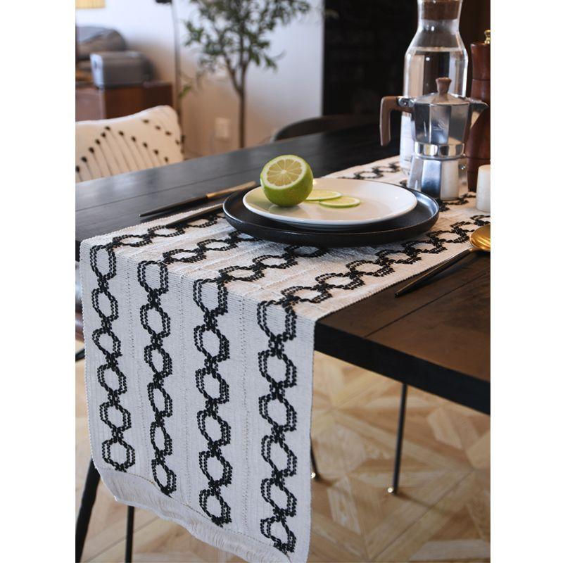 

Scandinavian Black and White 100% Cotton Thread Woven Tassel Table Runner Moroccan TV Cabinet Bench Decorative Ins Fabric Fancy Lantern-White 34*120cm