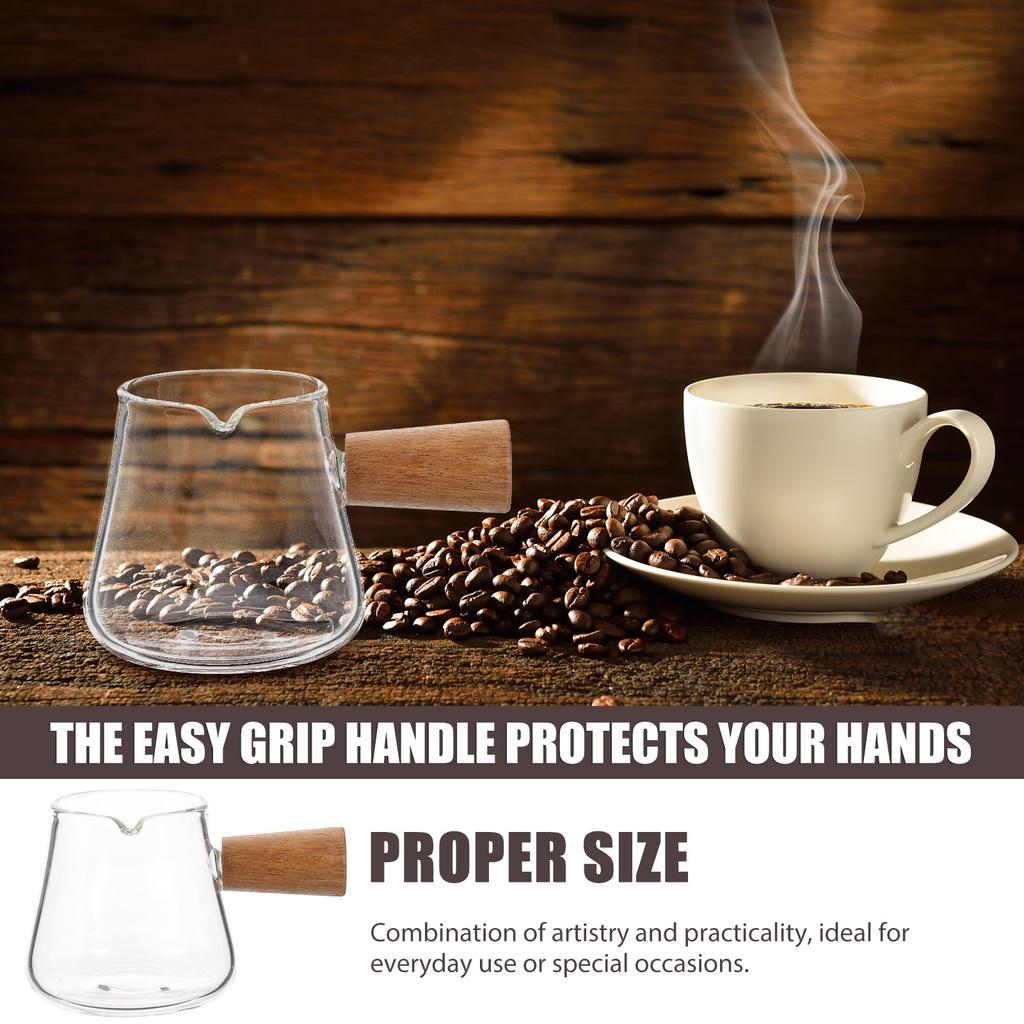 Skleněný konvička na smetanu a mléko s dřevěnou rukojetí Jednoduchý elegantní design pro kávový a čajový servis Skleněný džbán pro domácí kuchyni