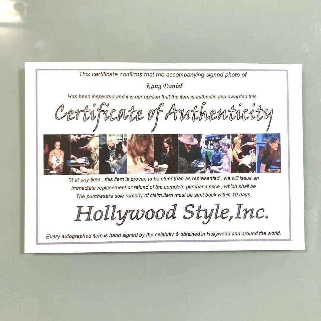 [USED] On sale...Kang Daniel autographed 2L size photo...Kang Daniel