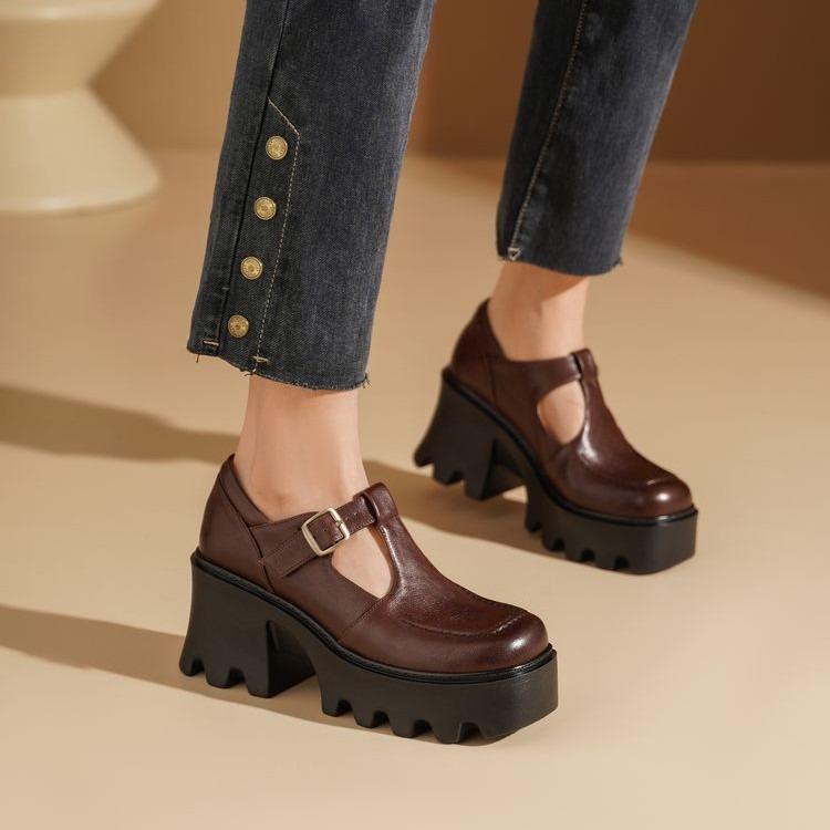 Square head thick heel waterproof table leather single shoes women's 2025 new muffin bottom T-buckle with high heel thick sole loafers