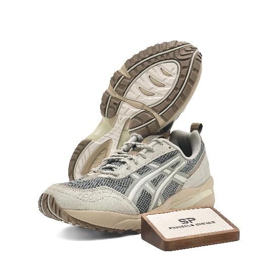 Asics Гель 1090V2 Темный Олово - 1203A382-021 39.5