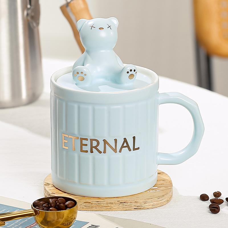 Three-dimensional bear ceramic water cup 350ml home office dual-purpose can be used as mobile phone holder, mug, white porcelain
