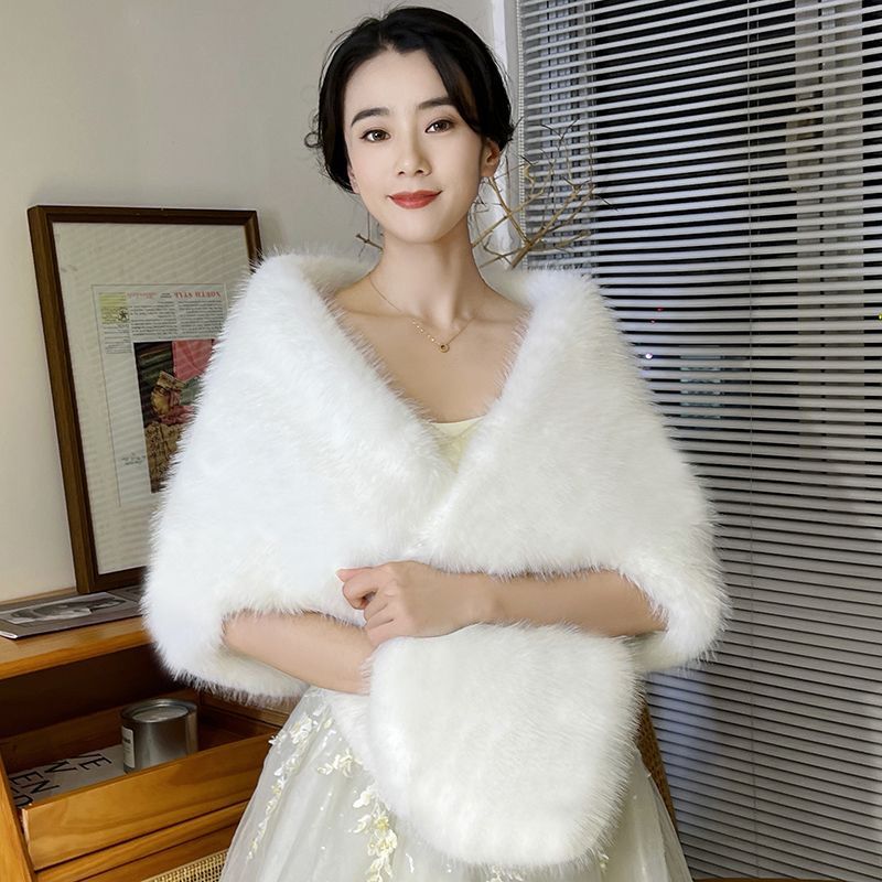 Versatile Faux Fur Cheongsam Shawl - Autumn/winter Cape for Stage Performances Evening Events Weddings and Formal Occasions