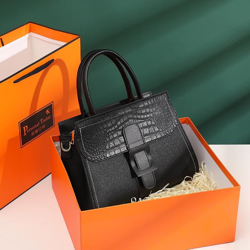 

Летняя Высокое качество Текстура Европейский и американский стиль Узор крокодила Блокировка цвета Универсальная женская сумка Сумка через плечо Сумка кроссбоди Сумка