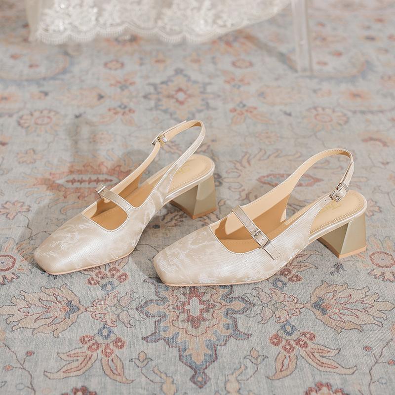 

Baotou sandals women s new versatile new Chinese retro style temperament in summer 2025 with skirt back empty high heels 40 абрикосовый