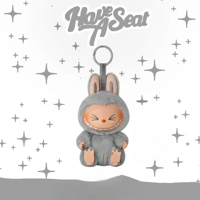 

Labubu THE MONSTERS Sitting Party Vinyl Plush Blind Box Ornamento Pingente, Подарки на день рождения, Украшения для автомобиля, Подвески для школьных ранцев красный