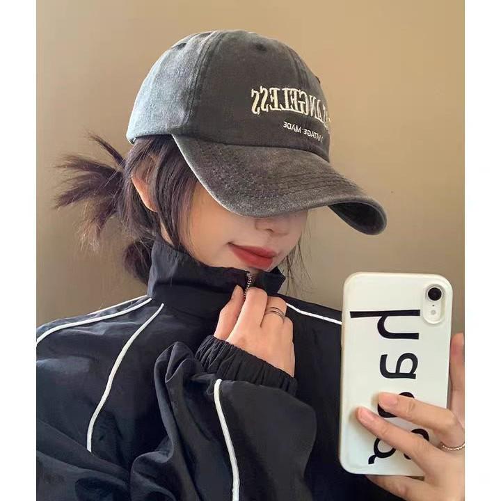 Yu Shuxin Style Retro Duckbill Cap: Trendy Korean Embroidered Baseball Hat for Men and Women