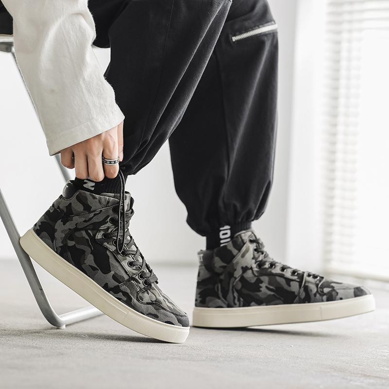 Men’s Sports Shoes High Top Casual Shoes Camouflage Printing Skateboard Sneakers for Students Over Sized