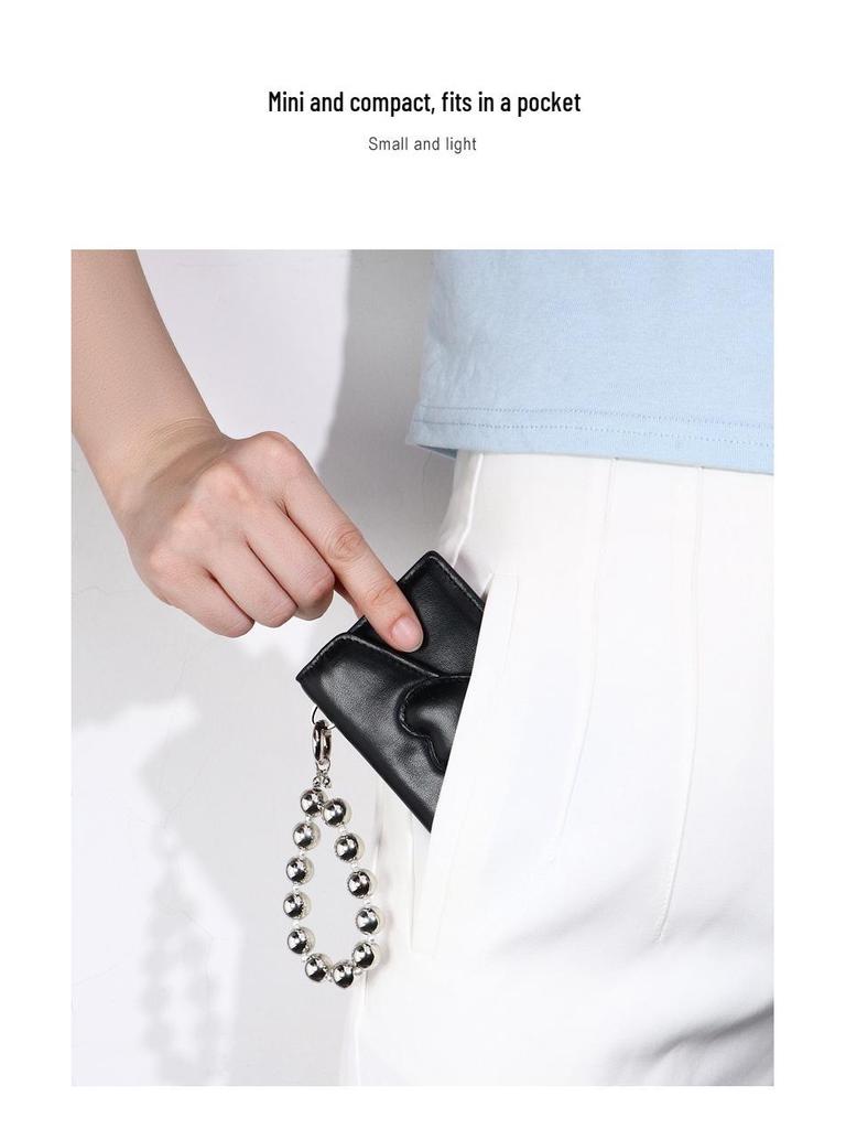 Heart-Shaped Car Key Card Holder for Xiaomi, Tesla, BMW, Xiaopeng, and Zeekr
