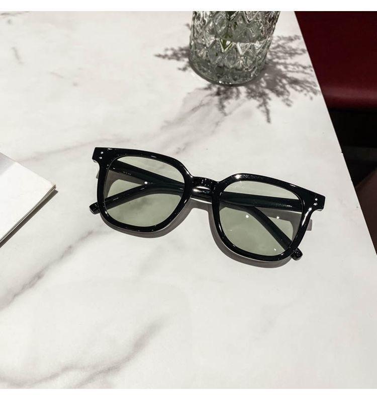 New Retro Square Sunglasses UV400 Protection Fashion Unisex Brand Design Eyewear for Men Women