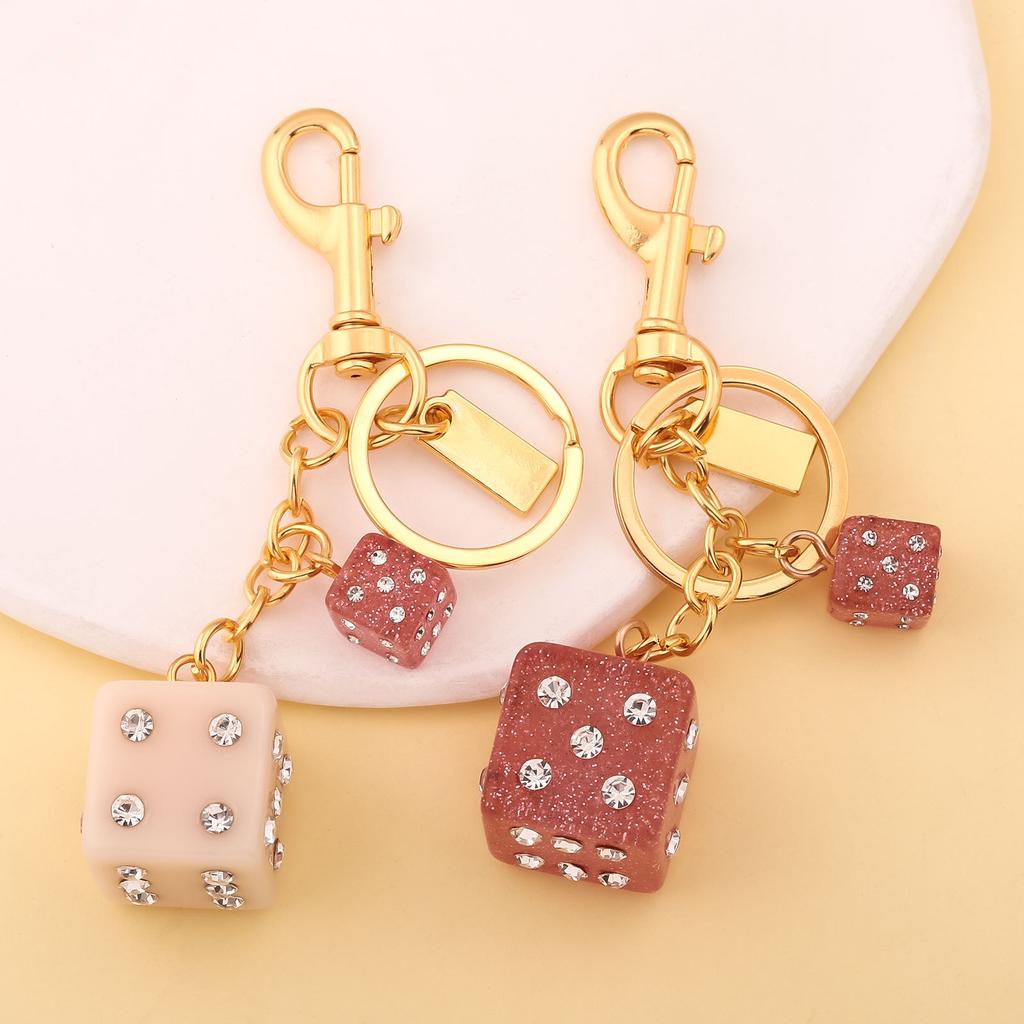 Dice Crystal Drip Alphabet Keychain Student Ladies Bag Pendant Jewelry Gift Pendant Keyring Accessories