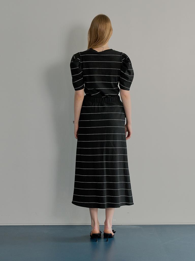 MUSE BY ROSE Peris Striped Puff Sleeve Top (Black)