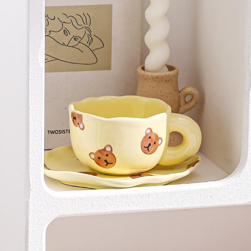 

Super Cute Hand-Painted Yellow Bear Coffee Cup With Saucer Girl Ceramic Cup Water Cup Exquisite Afternoon Tea Dessert Cup 180ml