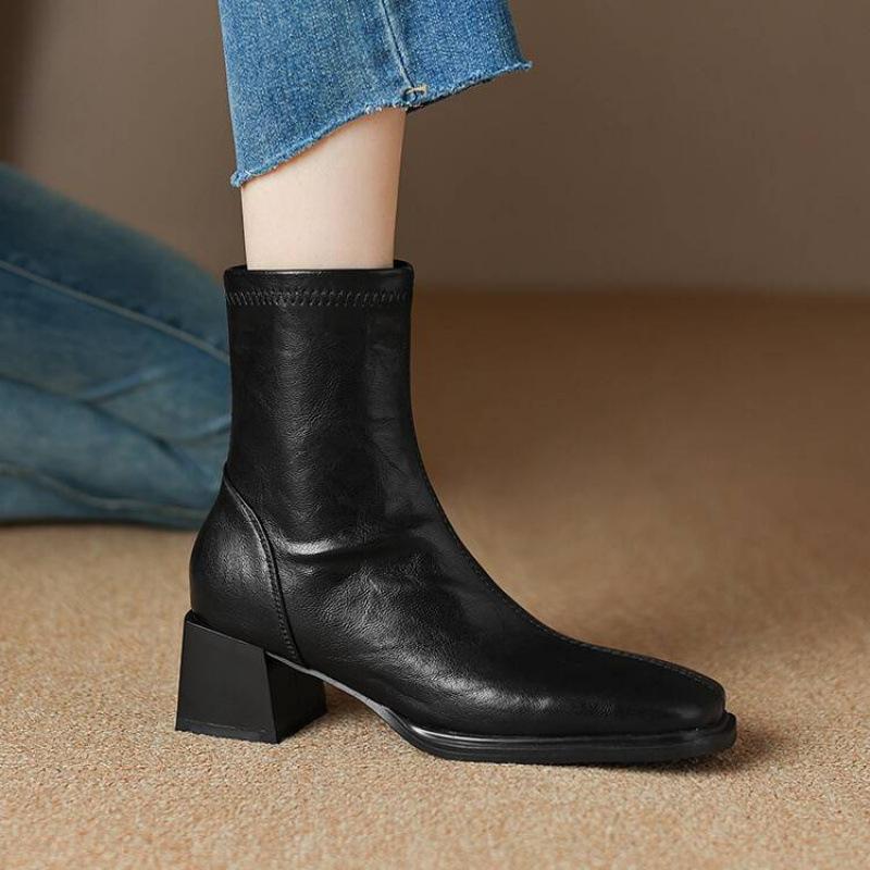 

Осенне-зимние ботинки-трубы средней длины с квадратным носком и кожаным верхом на резиновой подошве, женские, большого размера, на среднем каблуке, удобные, корейская версия, кв 39 чёрный