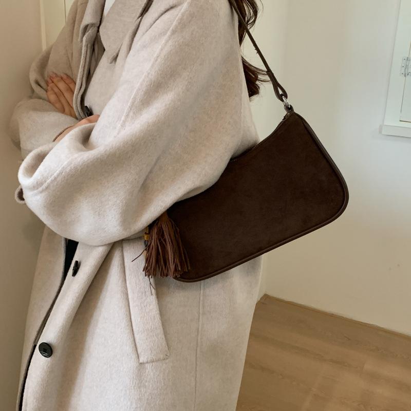 Simple Solid Color Texture One Shoulder Bags 2026 Women's New Autumn Winter Retro Faux Suede Handbags Versatile Messenger Bag