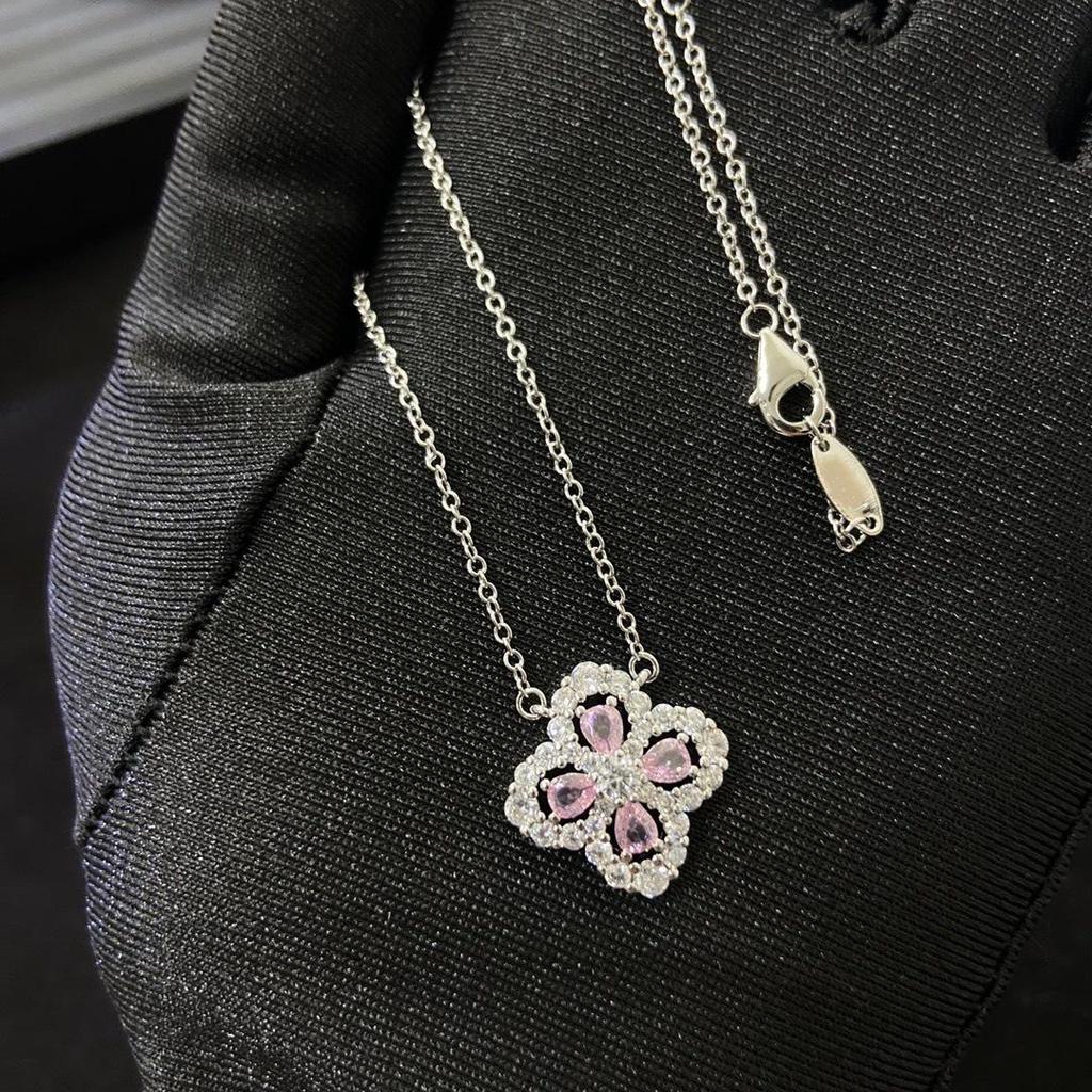 HW Colored Gem Hollow Four-Leaf Clover Necklace - Elegant Diamond Flower Pendant for Women