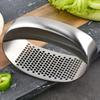 Stainless Manual Garlic Press with Handle, Easy To Use Garlic Mincer and Crusher for Kitchen