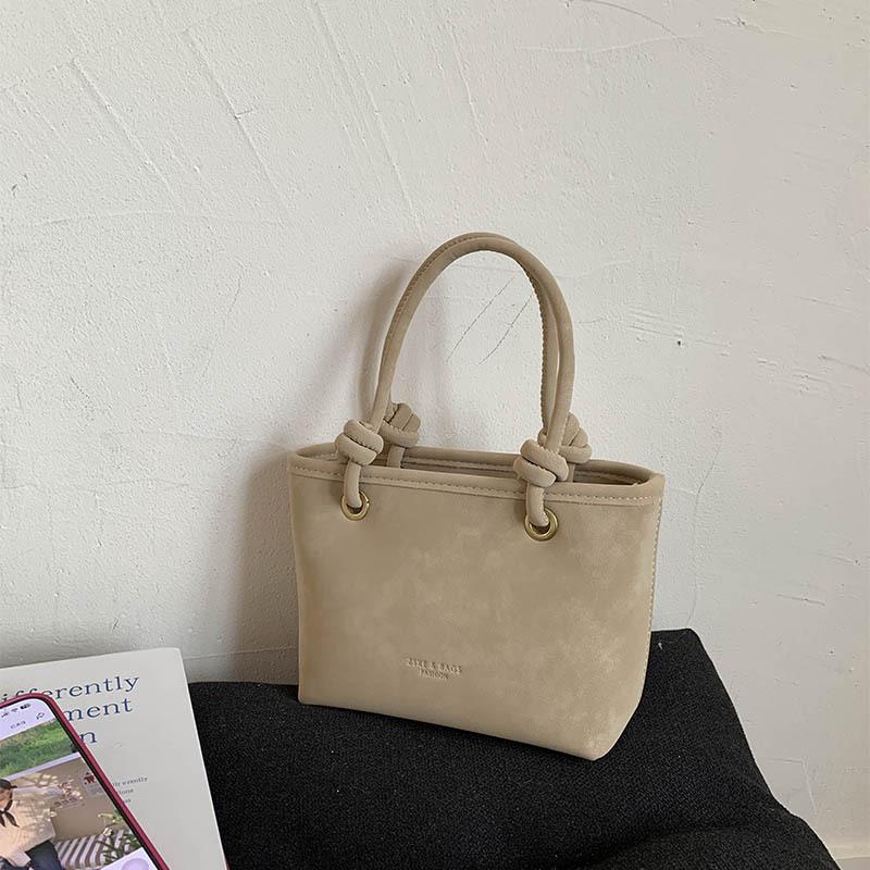 Crossbody Bag Women's Bag 2025 New Autumn and Winter Versatile Super Fire Small Bag Single Shoulder Crossbody Bag Popular Bucket Bag This Year