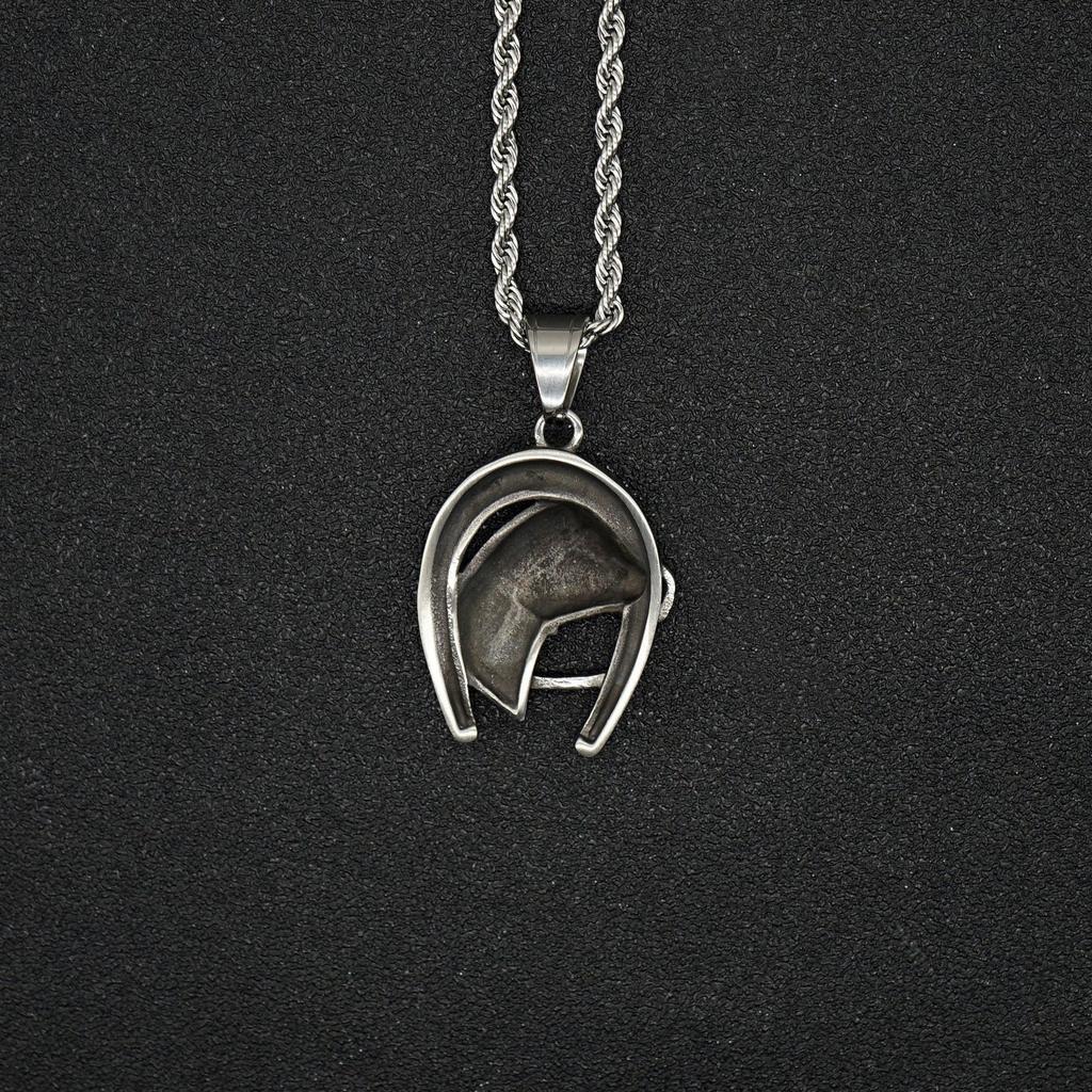 Collier avec pendentif tête de cheval en acier inoxydable, style hip-hop européen et américain