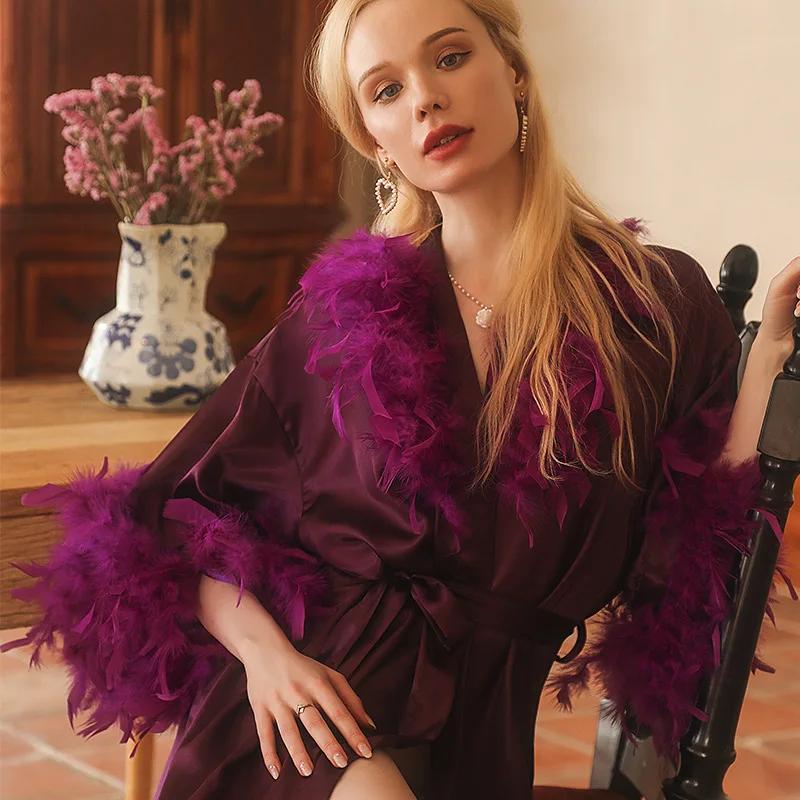 Morgenmantel für Damen, Brautjungfern-Bademantel mit Feder-Nachthemd für Hochzeits-Make-up, Brautjungfern-Gruppe, Kimono, Brautmantel