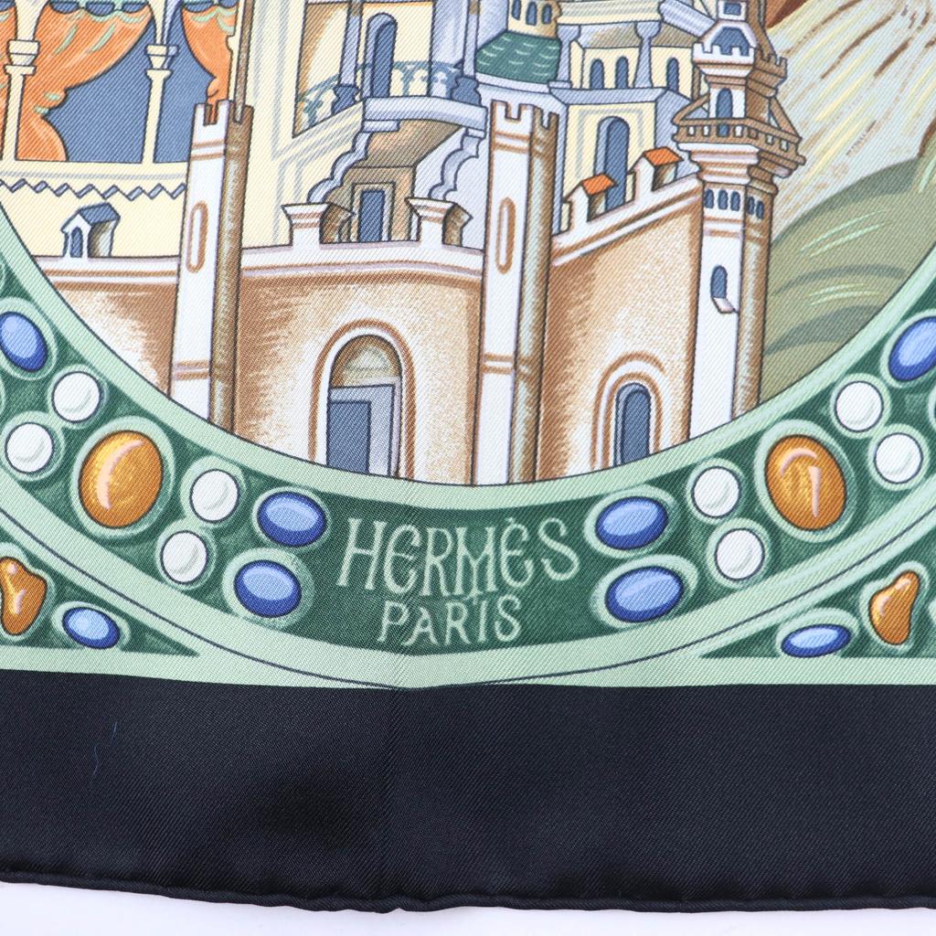 Pristine HERMES Scarf LE TRIOMPHE DU PALADIN Style Card Included Multicolor Silk Used