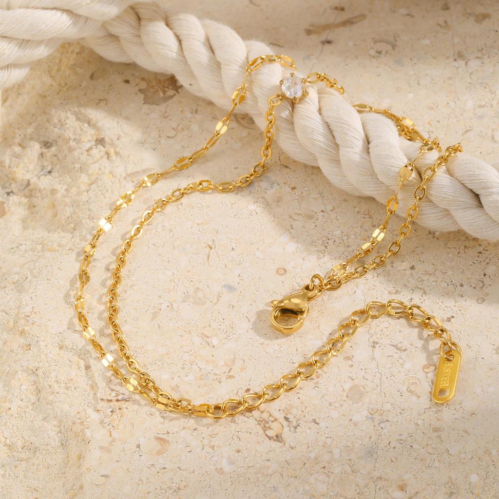 Bracelet de Cheville Superposé Imperméable pour Femmes, Chaîne de Pied Ajustable en Acier Inoxydable Doré avec Zirconia, Bijou