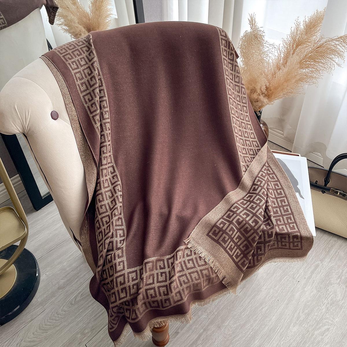 

Модный элегантный шарф-шаль из искусственного кашемира двойного назначения, корейский классический теплый шарф с золотой нитью для женщин, весна-лето 185*65 коричневый