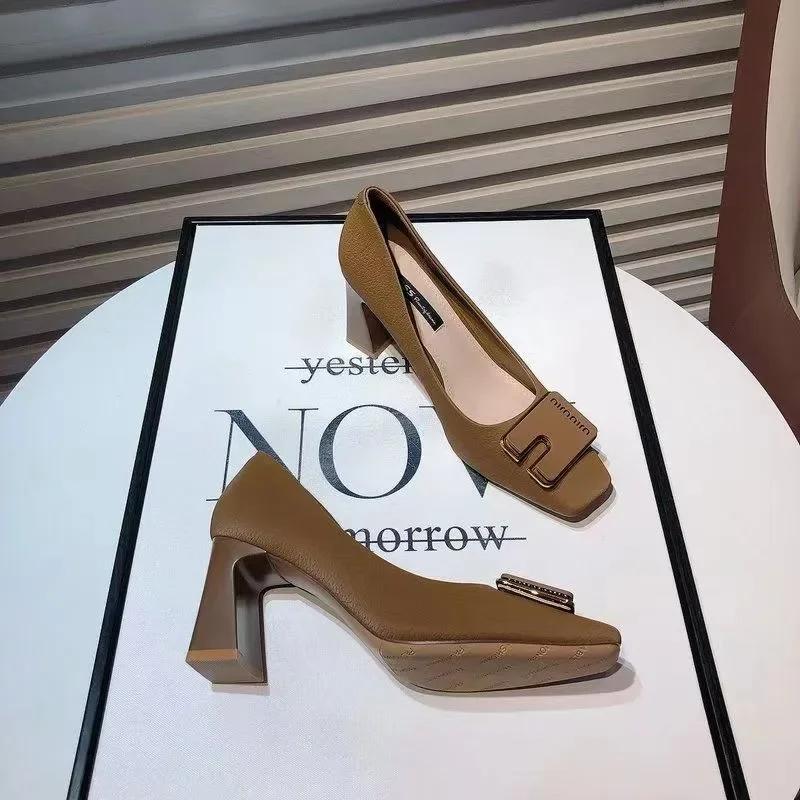 

Модная женская обувь 2024 Весна Лето Высокие каблуки Женские сексуальные темпераментные туфли с квадратной пряжкой на толстом каблуке, квадратные высокие каблуки 40 хаки