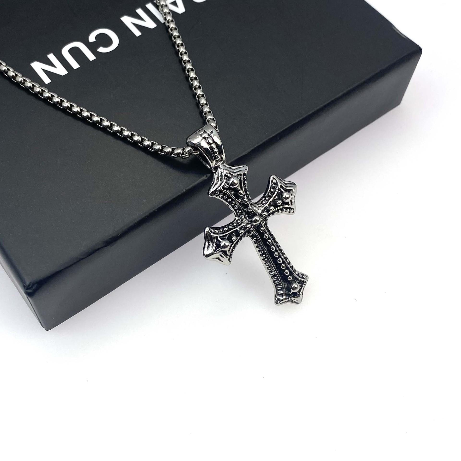 

Vintage Pendant Necklace Hip Halloween Sweater Chain Personality Necklace