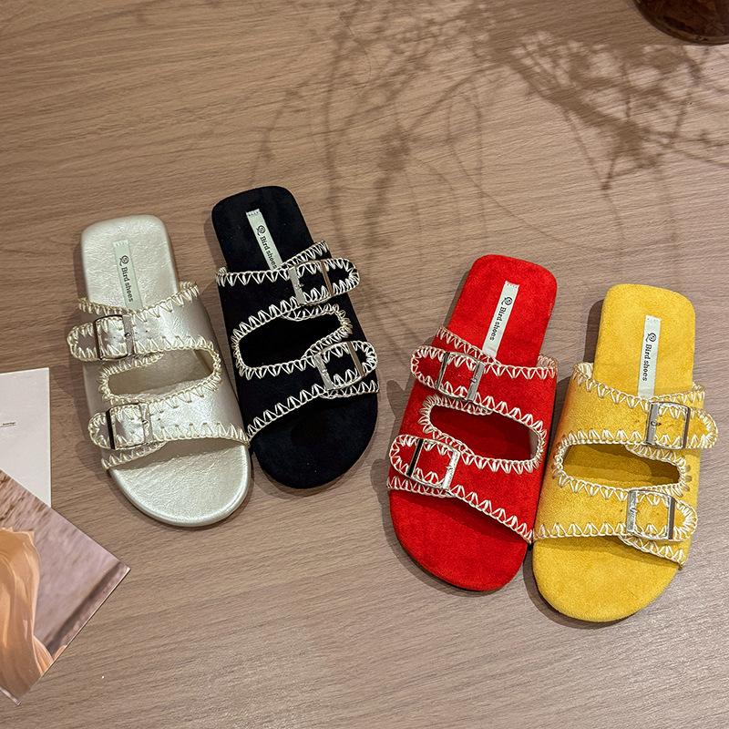 Korean flat-bottomed French cool slippers outer wear 2025 summer new outer wear belt buckle Birken beach one-word slippers