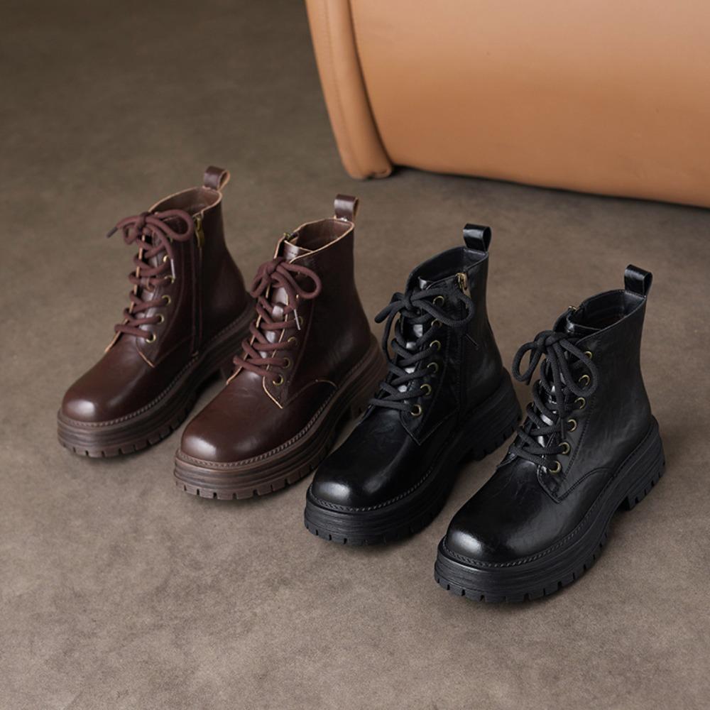 Fashion Boots Women Trends 2025 New Autumn and Winter Velvet Thick Heel Retro Pleated Locomotive Boots for Woman Winter Warmth