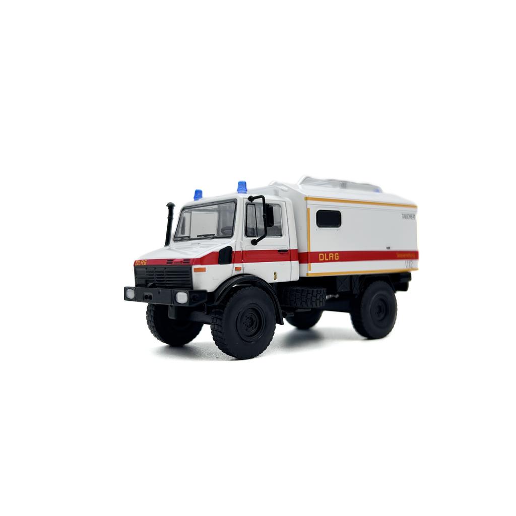 1PC MASDI 1:64 alloy car series can be scooting Size mini Easy to carry Boys outdoor play toys Christmas gift desk ornament