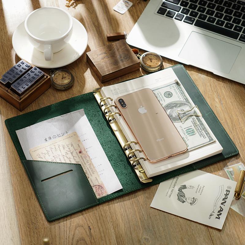 AIGUONIU Vintage Stil Spiralblock A5 Größe Tagesplaner Journal Skizzenbuch Leder Einband Gebunden Liniert Schreibwaren zum Zeichnen