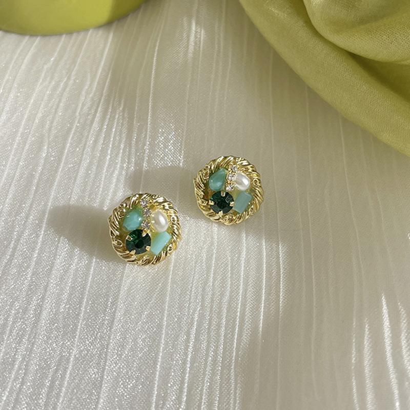 Mori Butterfly Flower Green Earrings Temperament Versatile Stud Earrings Personality Sweet Small Fresh Earrings