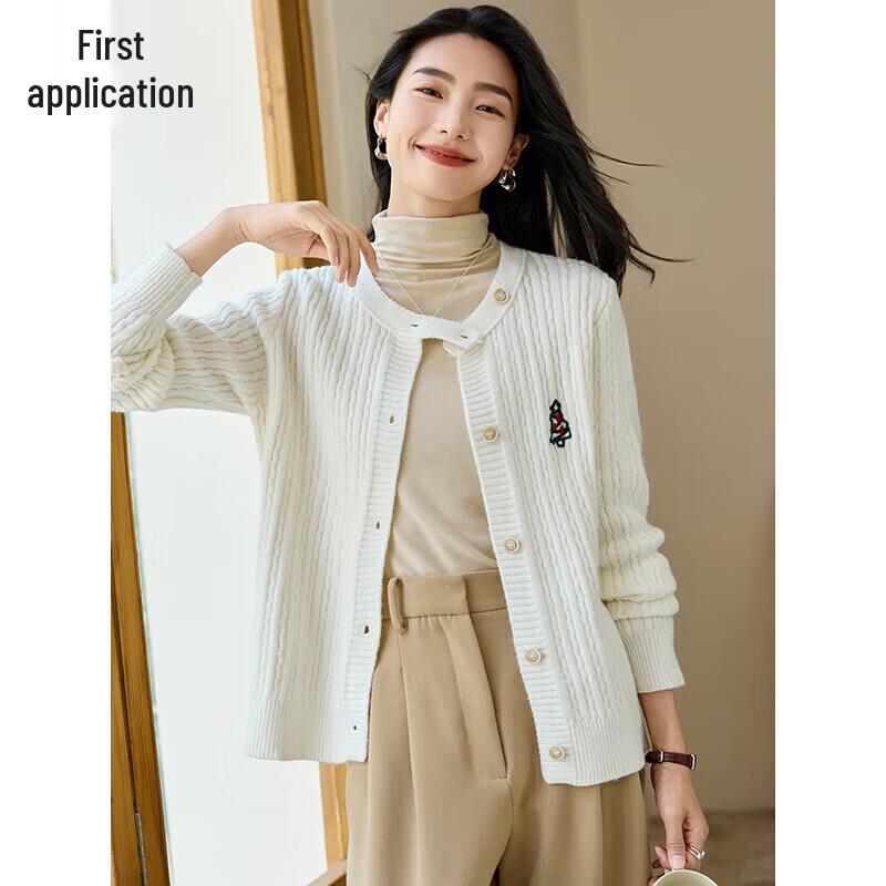 

Chushen Women s Embroidered Loose-Fit Knitted Cardigan One Size M (90-120 lbs)