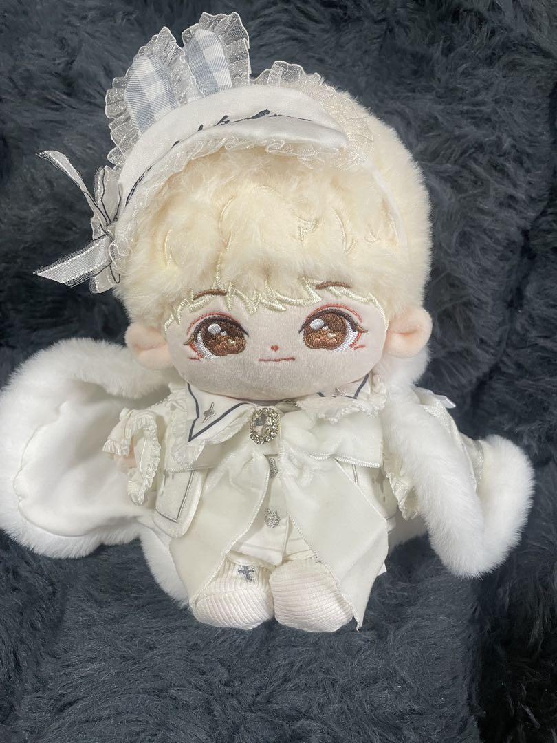 

[USED] Jeonghan Plush Toy 20cm Plush Toy Clothes Korea