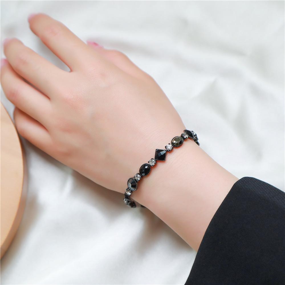 JYL TS Bracelet Women s  Minimalist Inlaid Black Boosts Elegance & Luck ZJ4047 золотой вегас