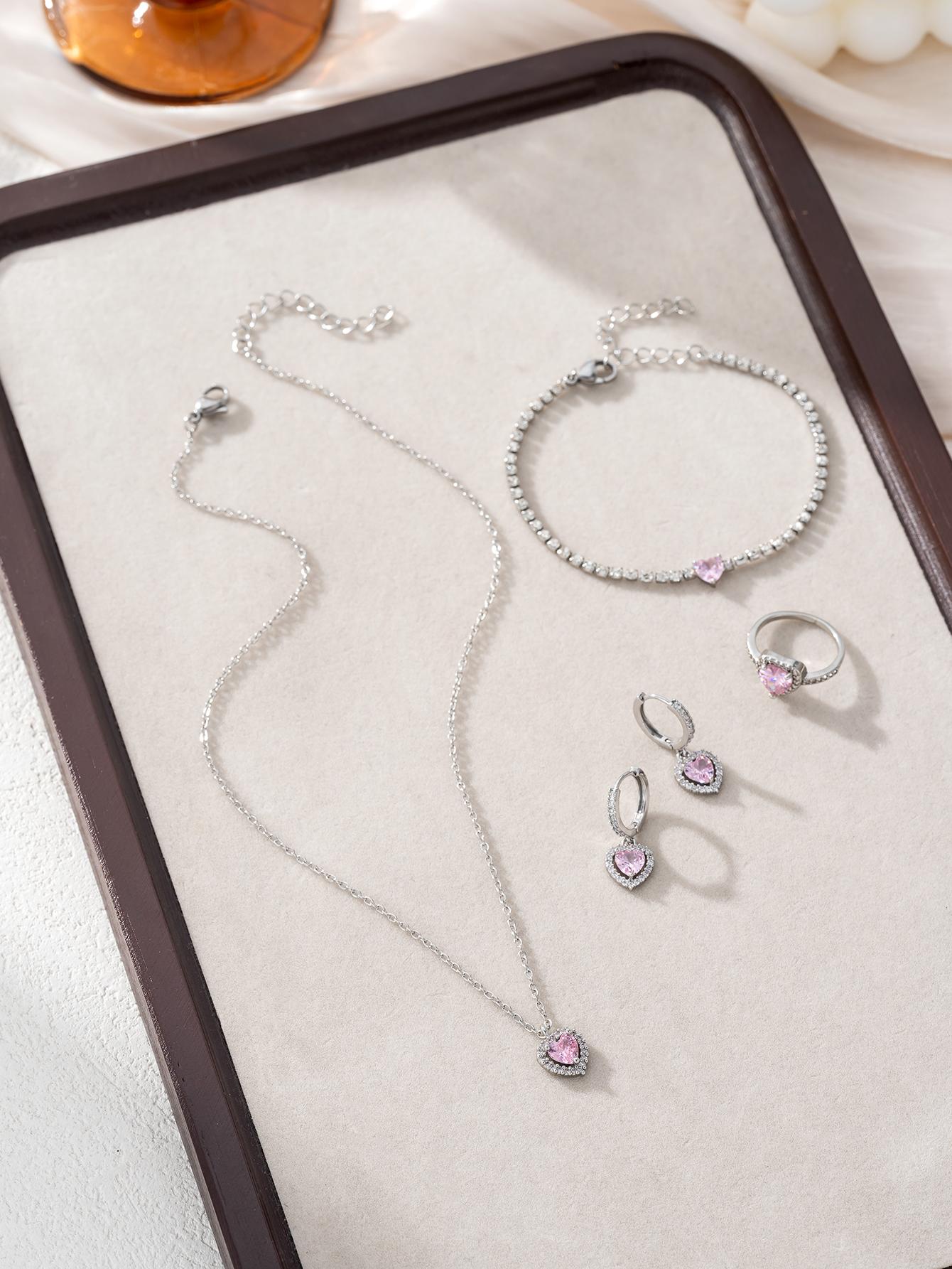 

Charm Simple Cube Zirconia Love Design Pendant Necklace Ring Earrings Bracelet Set Banquet Jewelry