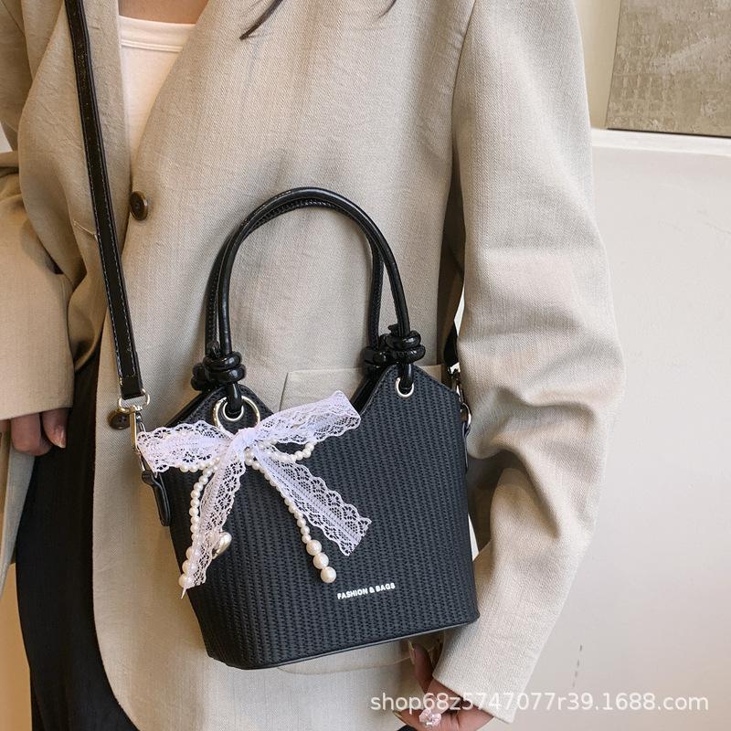 Summer Small Bag Women's 2025 New Versatile Shoulder Crossbody Bag Premium Sense Foreign Style Super Fire Portable Bucket Bag