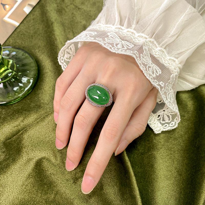 Jewelry Simulation Red Corundum Plain Fluorescent Retro Ring Main Stone 13 * 18