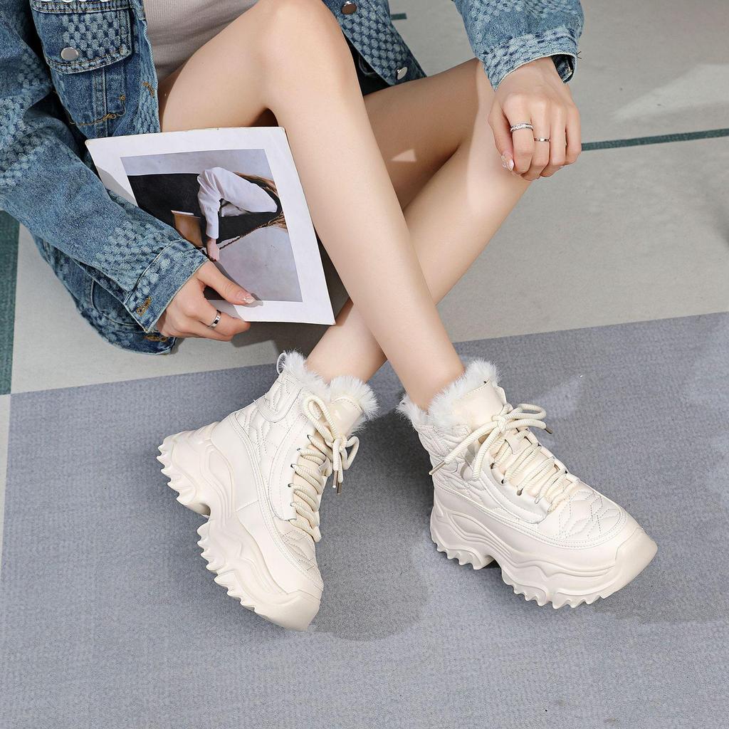 Women's Winter Chunky Platform Snow Boots Non-Slip Lace-Up Ankle Booties With Faux Fur Lining Walking Shoes Warm Plush Lined Short Boots for Women