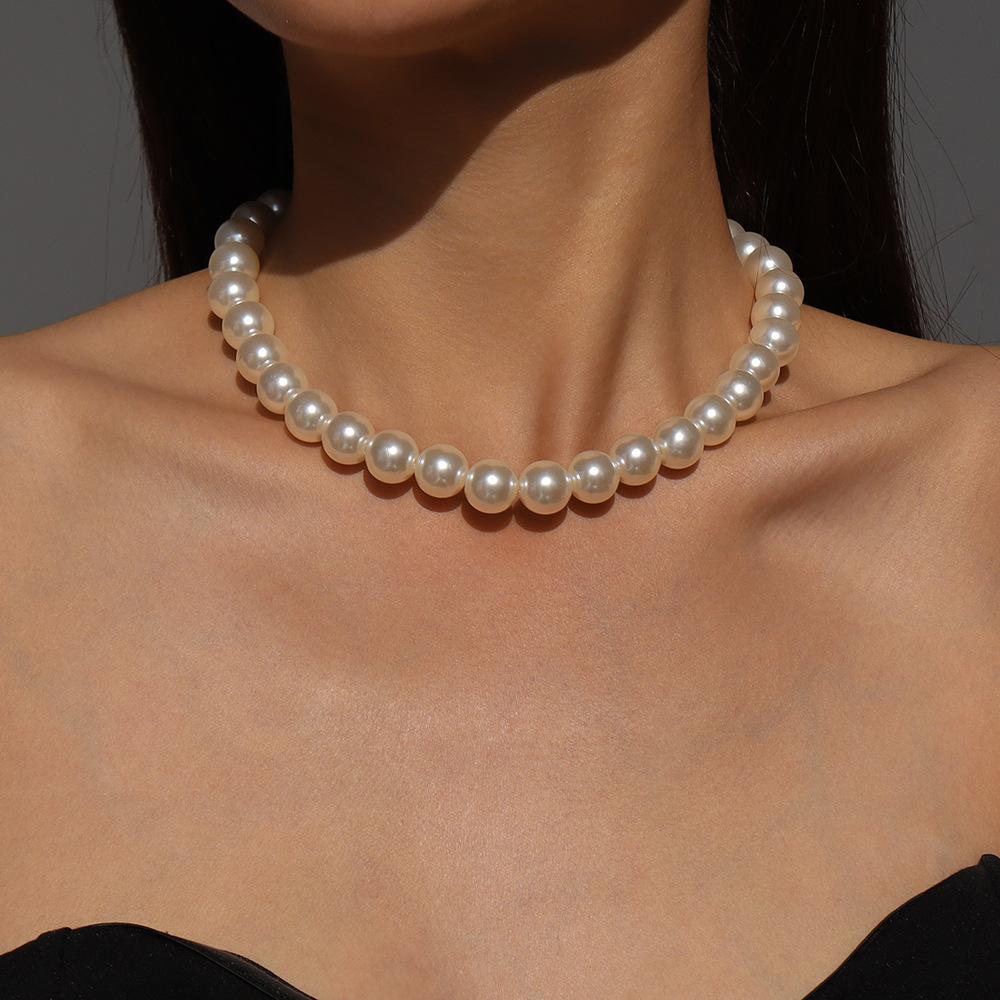 Elegant Choker Necklace, Exaggerated Pearl Geometric Personality Temperament Necklace for Women